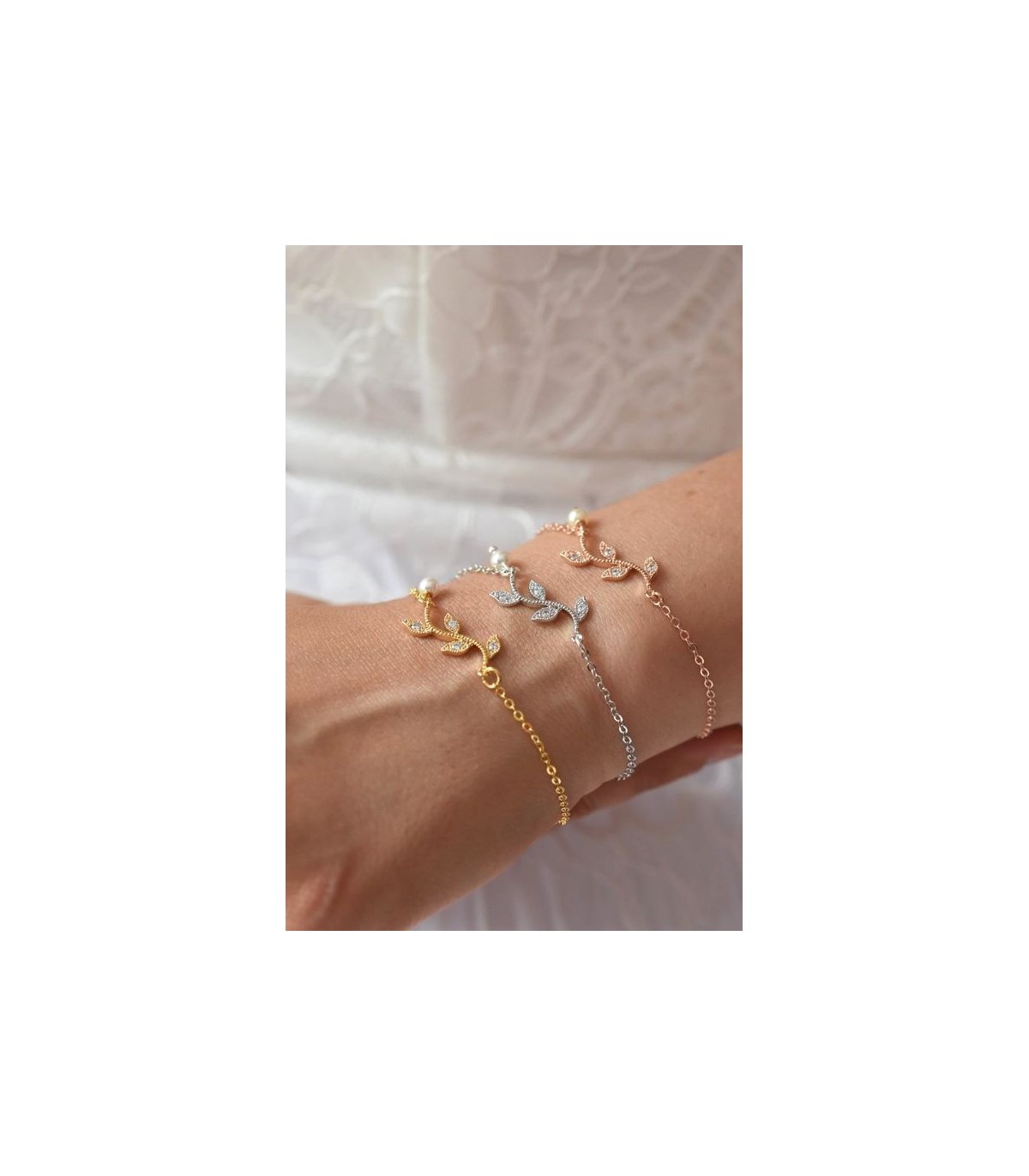 Bracelet de mariage Brindille avec feuille en strass et fine chaine