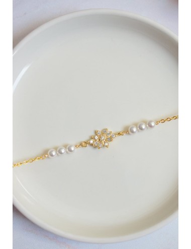 Bracelet de mariée Albane en chainette et cristal très fin.