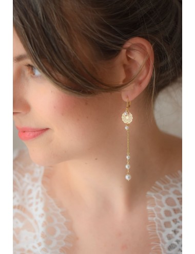 Boucles d'oreilles pour mariée en perles nacrées et chaine, Phaline