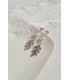 Boucles d'oreilles Rameau avec perle nacrée et feuilles dorées pour un mariage champetre.