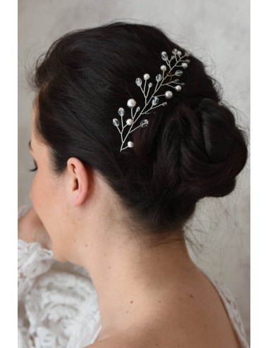 Vigne de cheveux pour la mariée bohème chic avec perles nacrées.