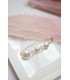Attache traine Palet avec des perles de style minimaliste pour la mariée