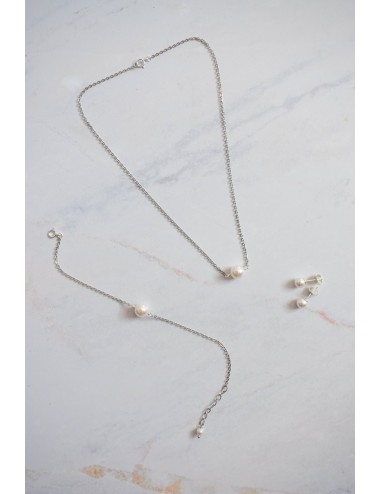 Collier mariage perle solitaire Lola, avec juste une perle nacrée