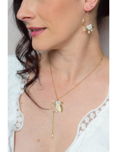 Collier de mariage romantique, perles et fleur de nacre modèle Mirage