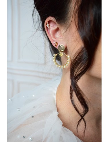 Boucles d'oreilles pour la mariée avec cercle perlé et sequin martelé