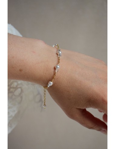 Bracelet de mariée Divine, rangée de perles et cristal très fin.