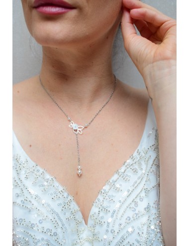 Bijou de mariage très actuel, le collier Boréale est très délicat !