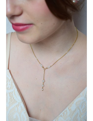 Bijou Murmure, collier épuré avec une fine chaine et perles nacrées.