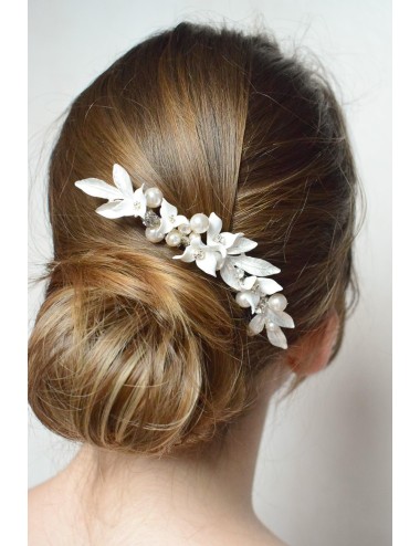 Peigne pour le chignon de la mariée modèle Nina, romantique à feuilles