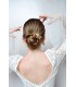 peigne à cheveux pour le chignon de la mariée Pénélope avec des perles et des feuilles à strass