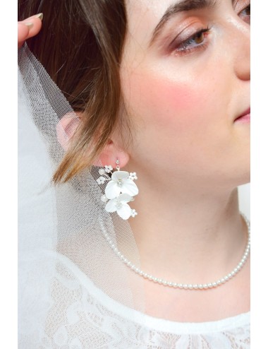 Boucles d'oreilles de mariée modèle Dulce en fleurs de porcelaine