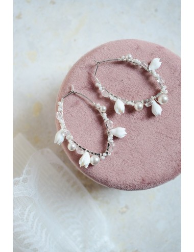 Boucles d'oreilles pour la mariée modèle Maëlle, de forme créoles.