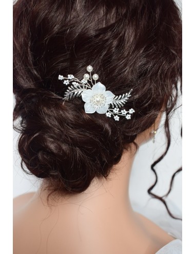 Pic à cheveux Céleste pour le chignon de la mariée.