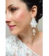 boucles d'oreilles de mariage Blush avec des fleurs en soie et perles de cristal