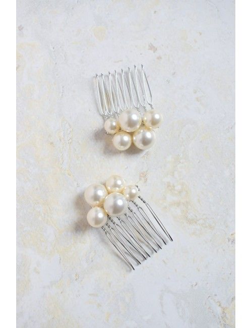 Peigne de mariée en perles nacrées pour habiller un chignon