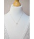 collier de mariée Toscane minimaliste avec une boule de perles de culture