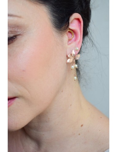 Boucles d'oreilles pour mariée, modèle Esmée, bohême chic avec nacre.