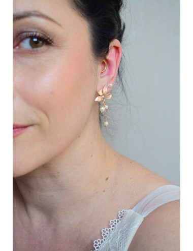 Boucles d'oreilles pour mariée, modèle Esmée, bohême chic avec nacre.